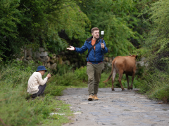 Expat Eyes | Ukrainian vlogger: voice of mountains tells me to go to Xinjiang