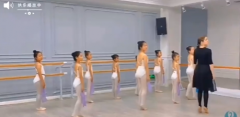 “世界视角 西安故事”| 把芭蕾之美传授给西安孩子